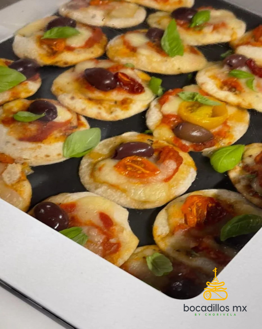 Mini pizza variada y albahaca baby (Bandeja con 20 mini pizzas)