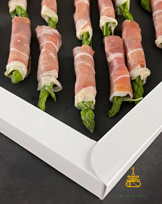 Rollito de espárragos y jamón de Parma