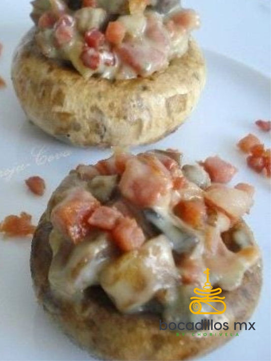 Champiñon relleno de jamon y queso